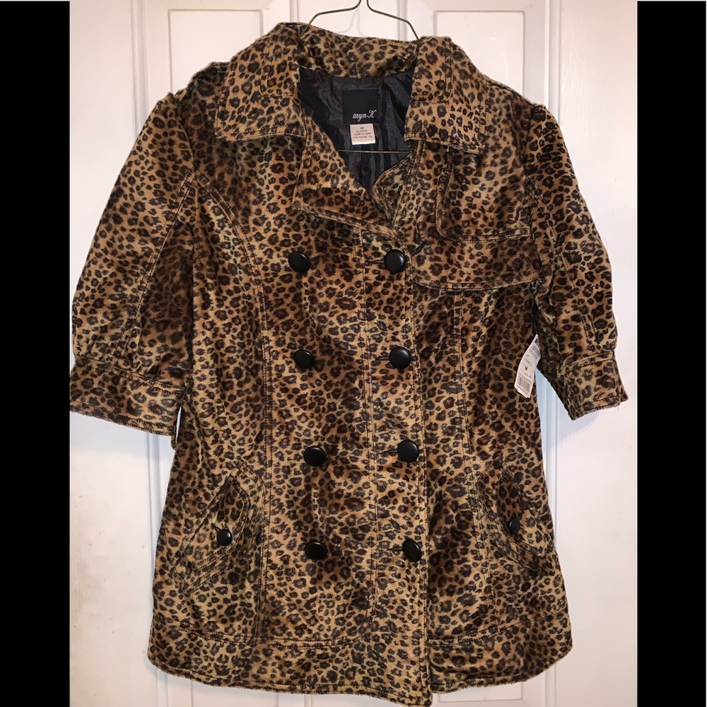 NWT leopard print 3/4 sleeve jacket